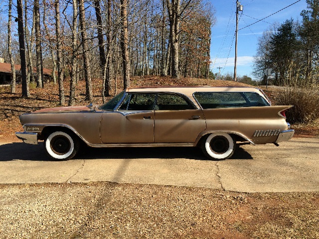 1961 CHRYSLER NEW YORKER STATION WAGON